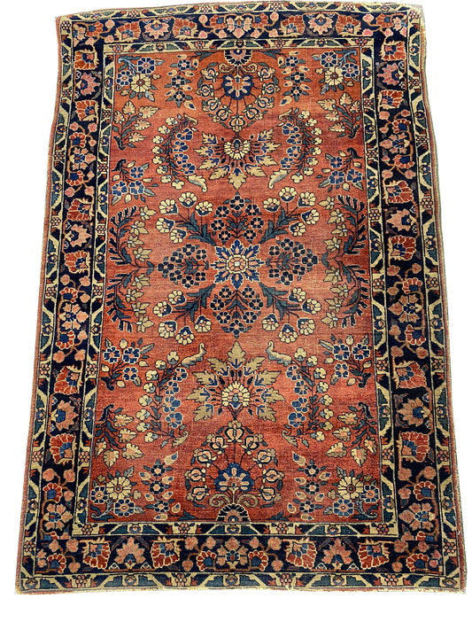 3.4 x 5 hand-knotted sarouk-pattern wool rug, detail of pattern