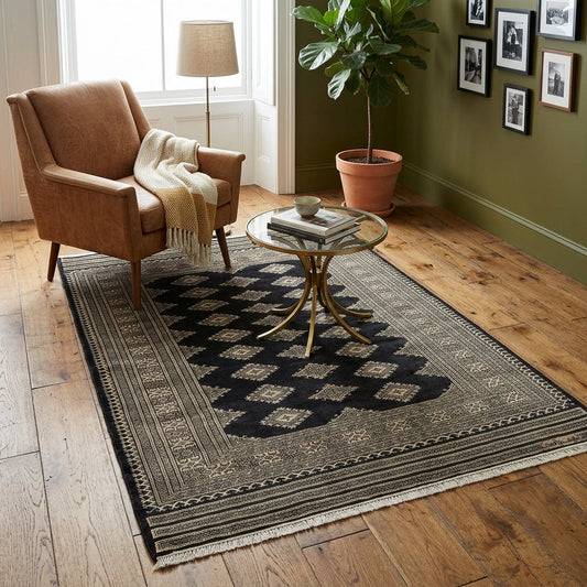 4 x 6.1 hand-knotted jaldar bokhara wool rug, detail of pattern