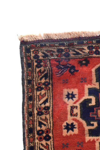 Tribal Shiraz-style narrow runner, tribal motif detail