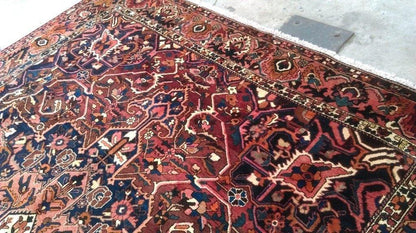 10 x 12.5 hand-knotted Bakhtiar-pattern wool rug, full layout view