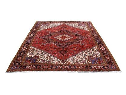 10 x 12.8 hand-knotted Heriz-style wool rug, detail of pattern