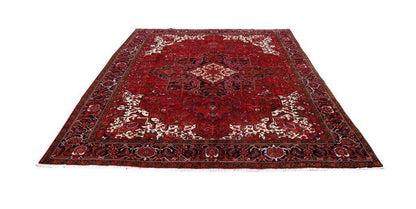 10 x 12.8 hand-knotted Heriz-style wool rug, detail of pattern