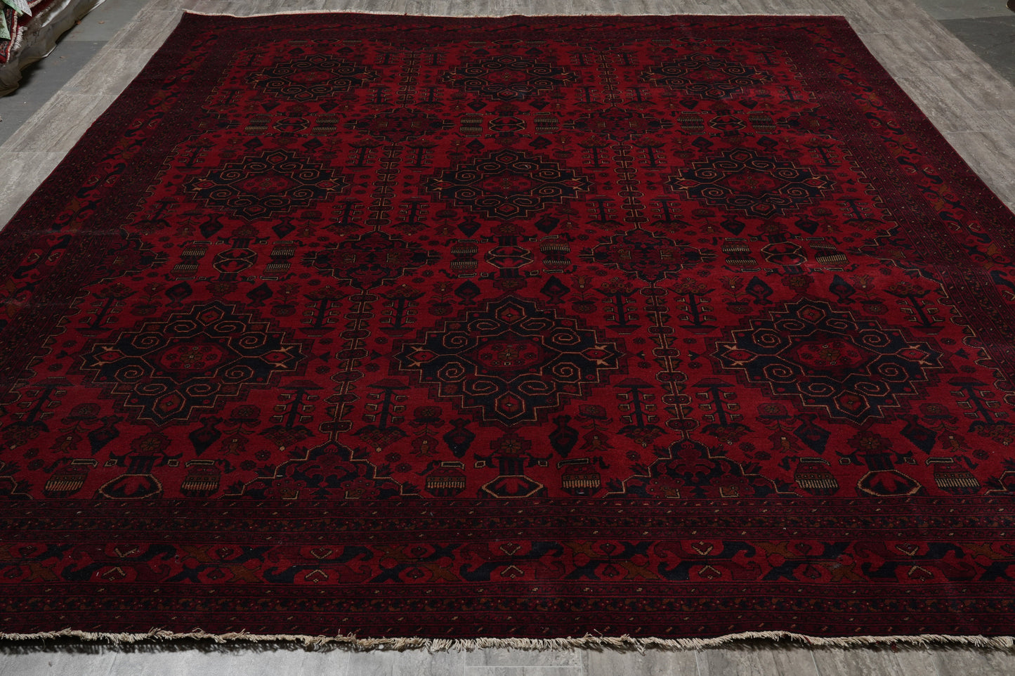 Afghan Khal Mammadi oversize rug, ivory border pattern close-up