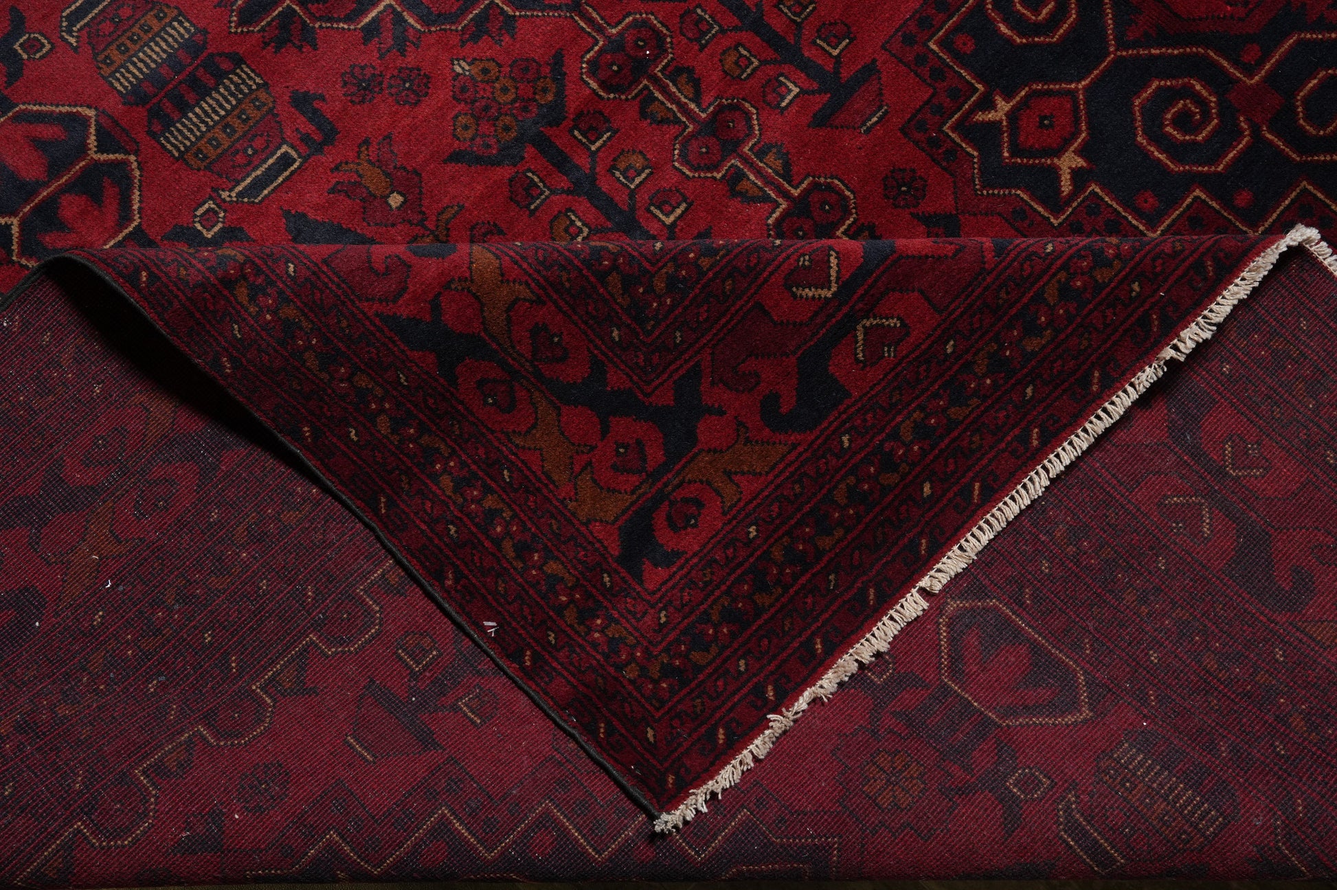 Afghan Khal Mammadi oversize rug, alternate corner pattern continuity