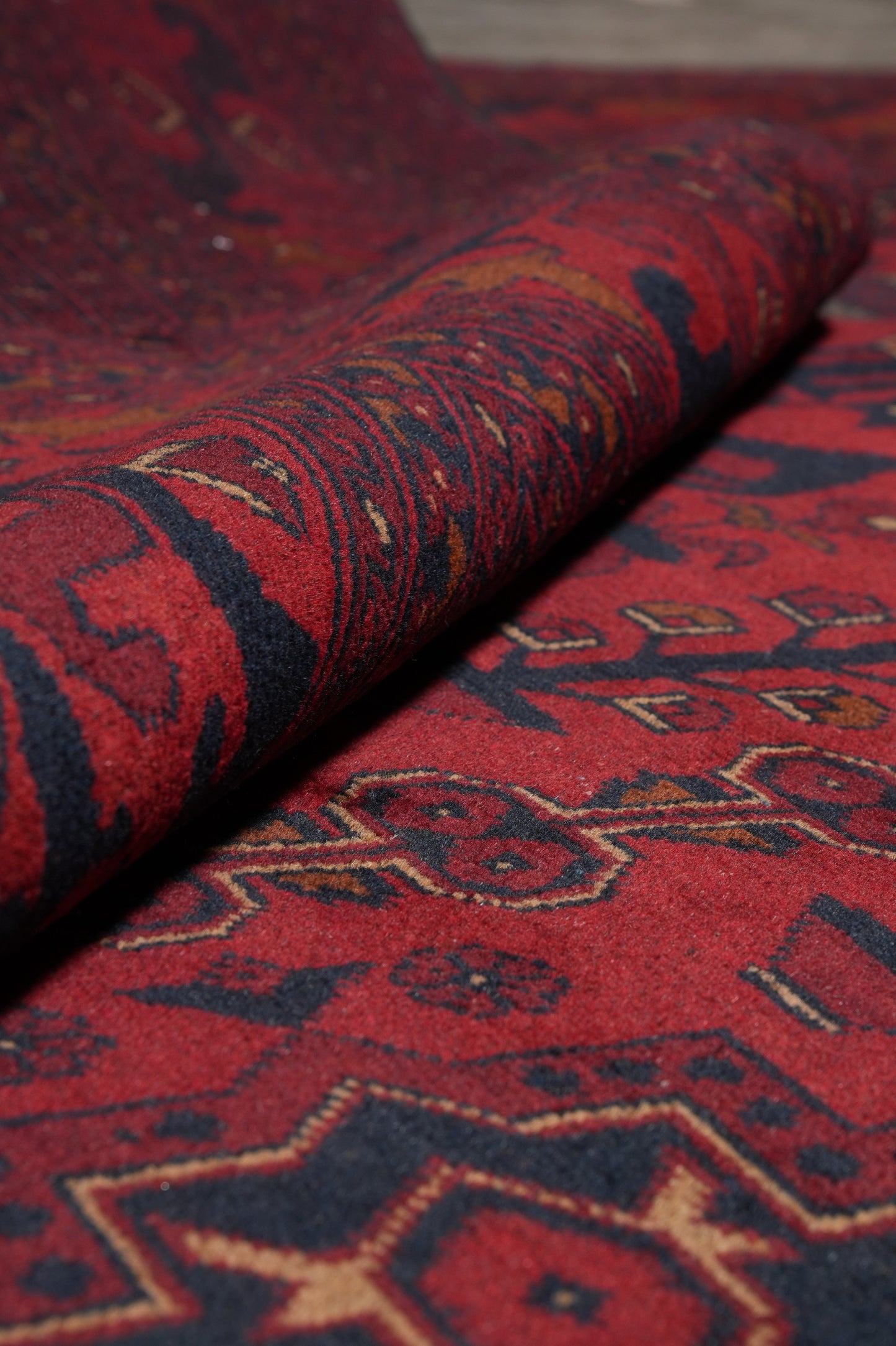 Afghan Khal Mammadi oversize rug, third medallion detail