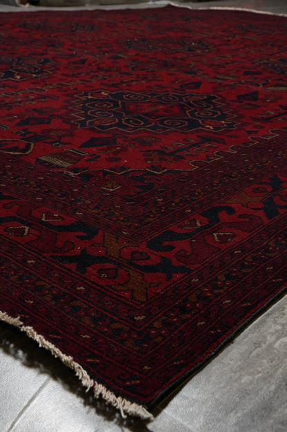Afghan Khal Mammadi oversize rug, secondary border pattern