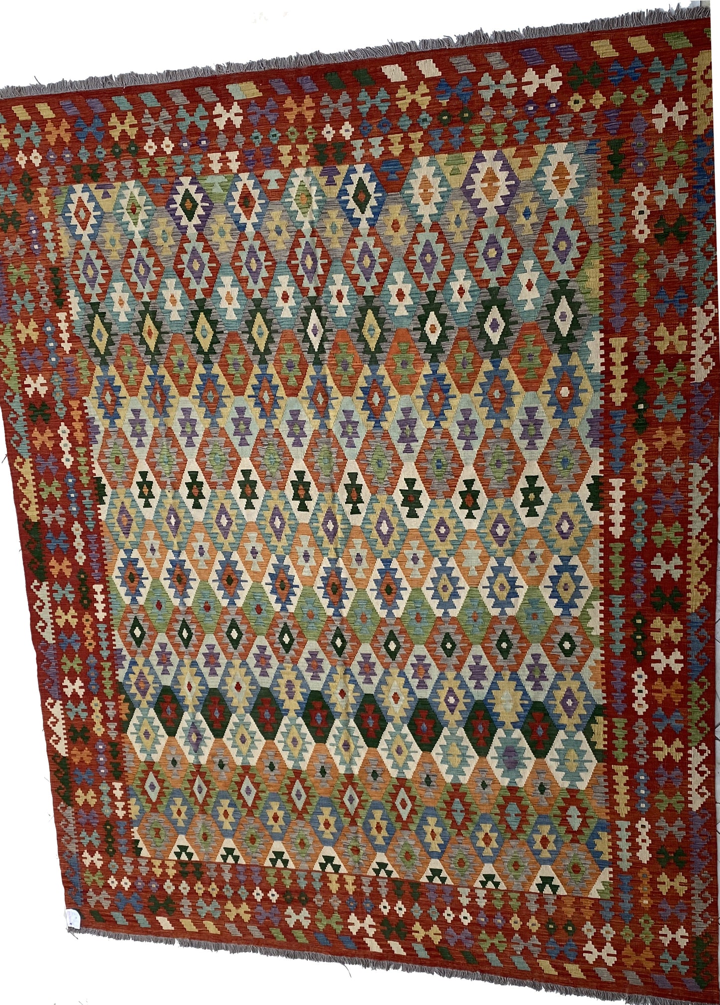 Chic Kilim, central geometric motif close-up
