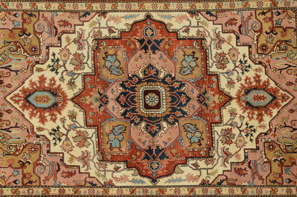 Finer-wool Heriz-Serapi-style rug, pile texture close-up showing premium wool