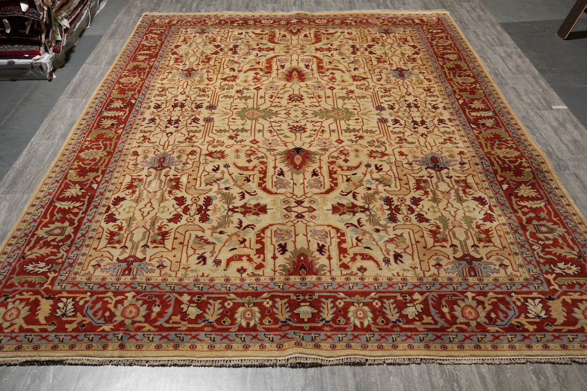 Ziegler rug, corner motif with gentle curvilinear detail