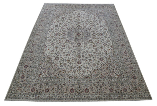 Signed Kashan-style palace rug, central floral medallion close-up