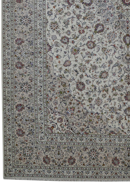 Signed Kashan-style palace rug, curvilinear floral border detail