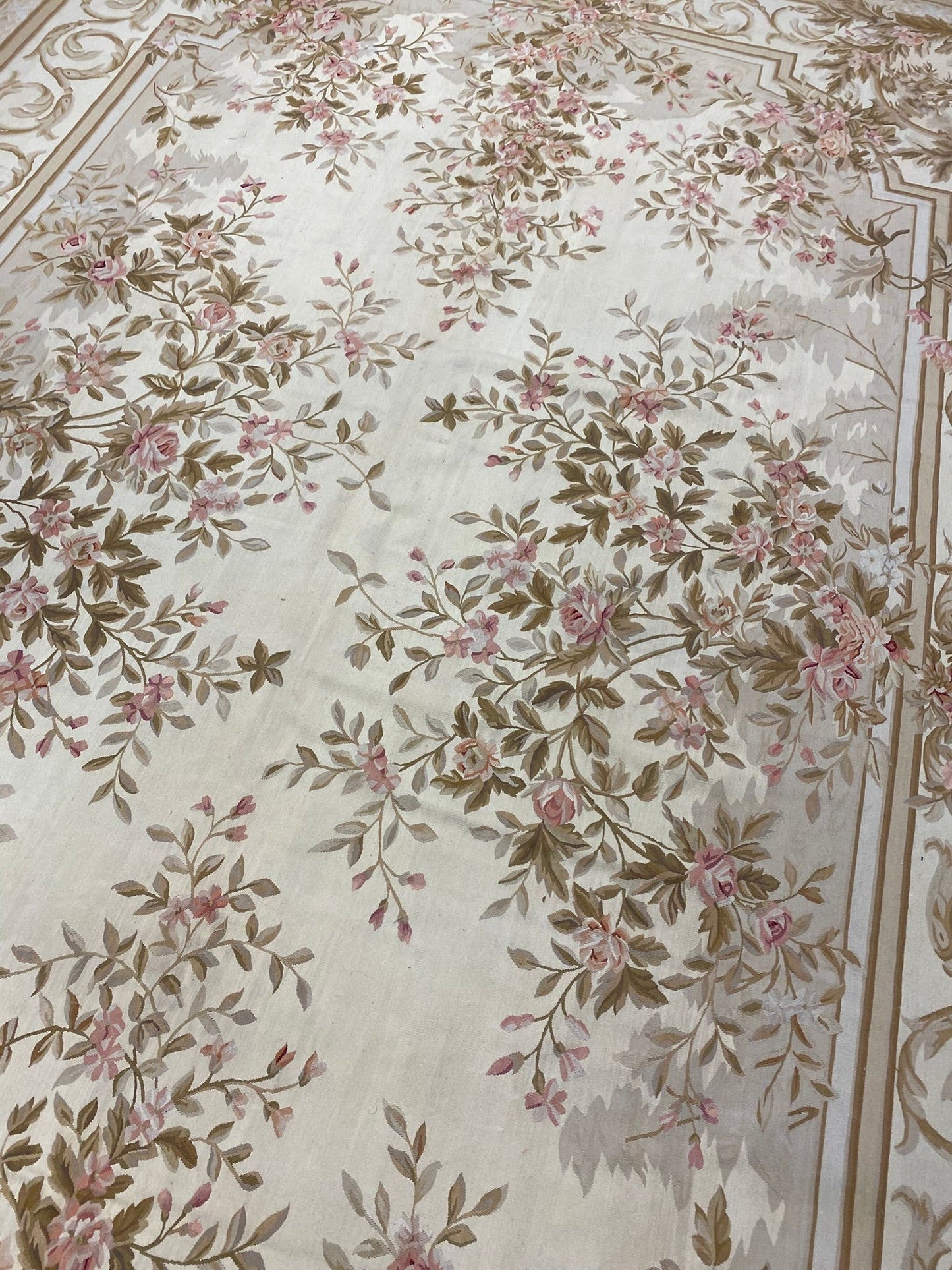 Aubusson floral rug, mid-field floral vine detail
