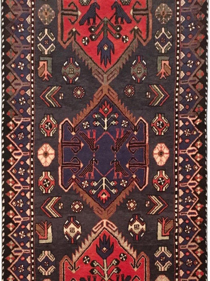 Hamadan-style multi runner, end-finish and fringe close-up