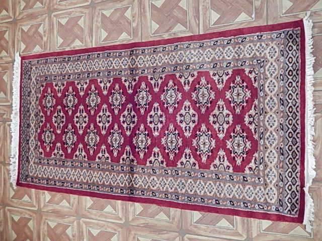 Jaldar Bokhara small rug, ivory border close-up