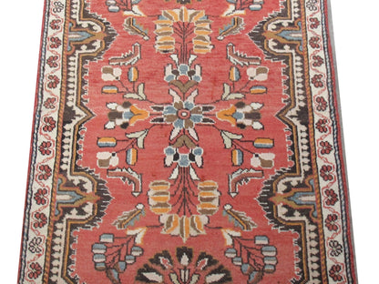 2.8 x 4.3 hand-knotted hamadan-style wool rug, full layout view
