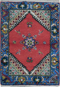 2.8 x 4.7 hand-knotted traditional wool rug, top view
