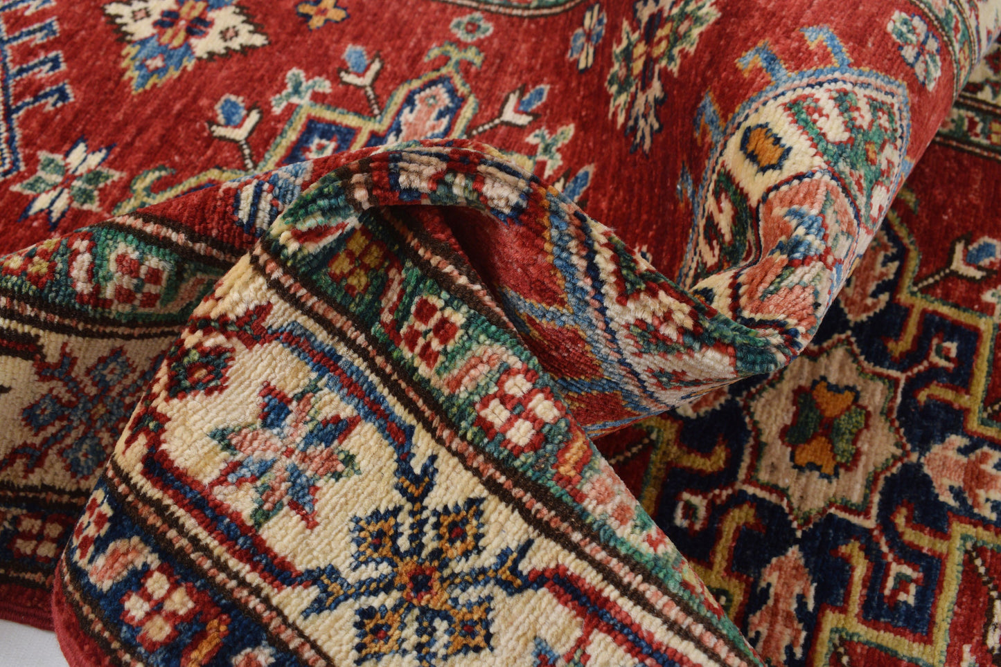 Super Kazak runner, end-finish and fringe close-up