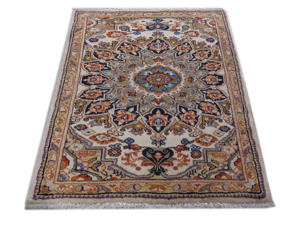 2 x 3 hand-knotted hamadan-style wool rug, full layout view