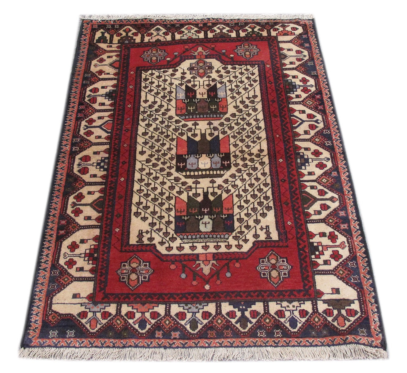 3.4 x 4.9 hand-knotted hamadan-style wool rug, detail of pattern