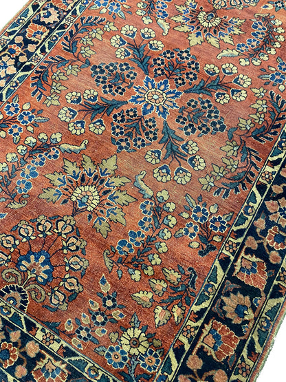 3.4 x 5 hand-knotted sarouk-pattern wool rug, corner detail