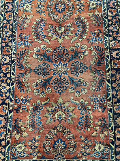 3.4 x 5 hand-knotted sarouk-pattern wool rug, pile detail showing wool texture