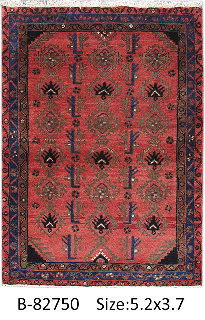Tribal Hamadan-style small rug, repeating tribal motif detail