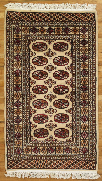 3 x 5 hand-knotted bokhara wool rug, detail of pattern