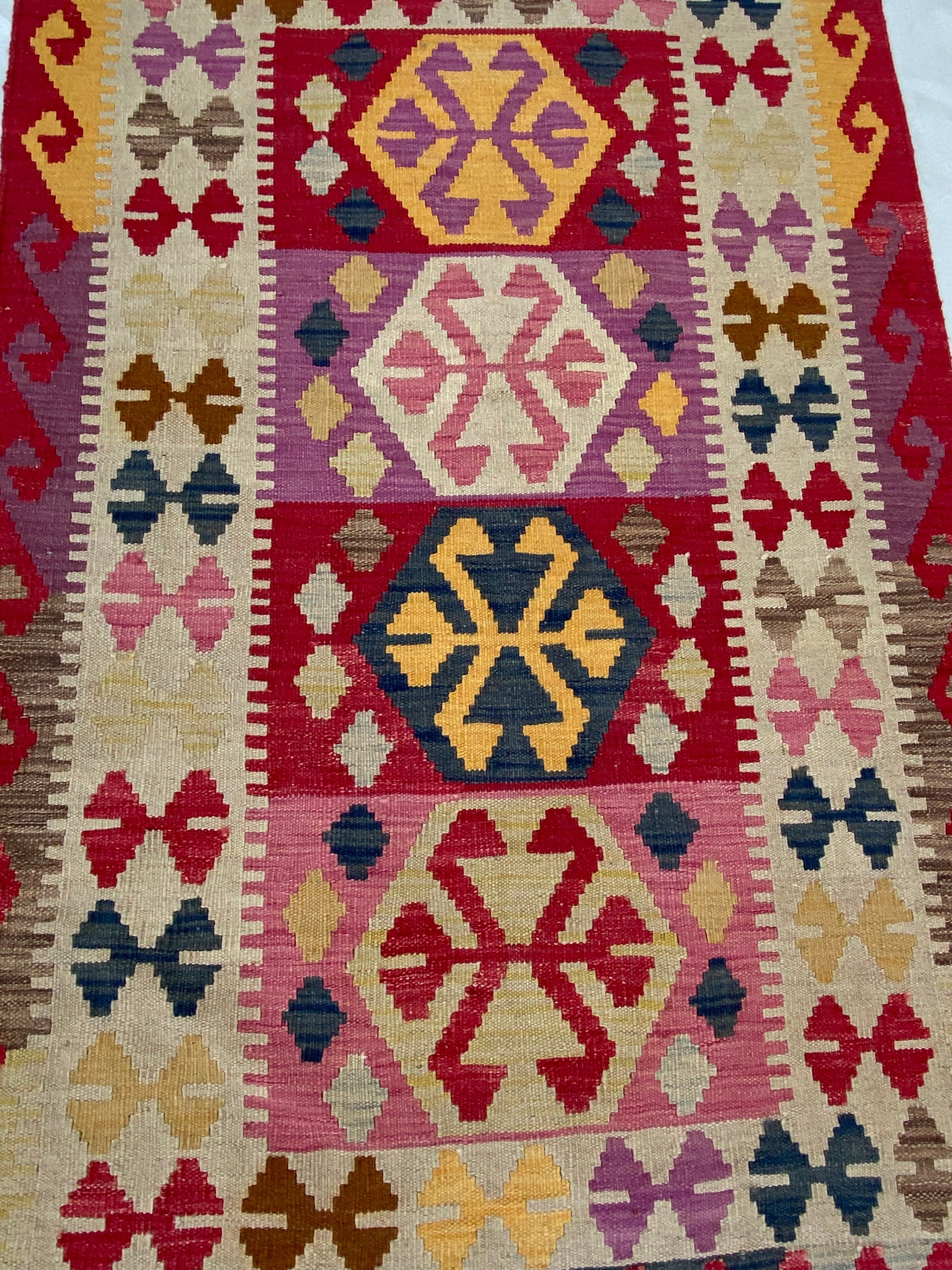3 x 5 hand-woven kilim wool rug, pile detail showing wool texture