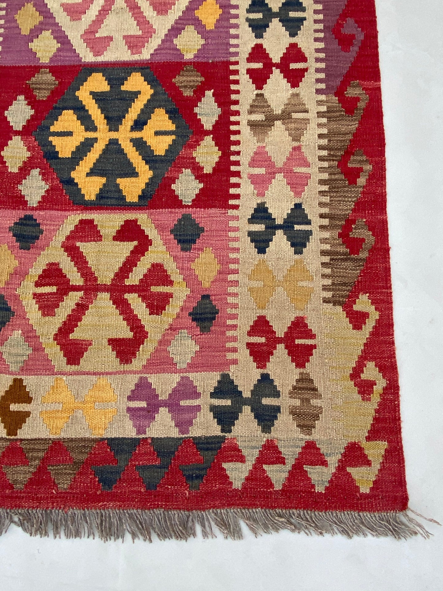 3 x 5 hand-woven kilim wool rug, full layout view