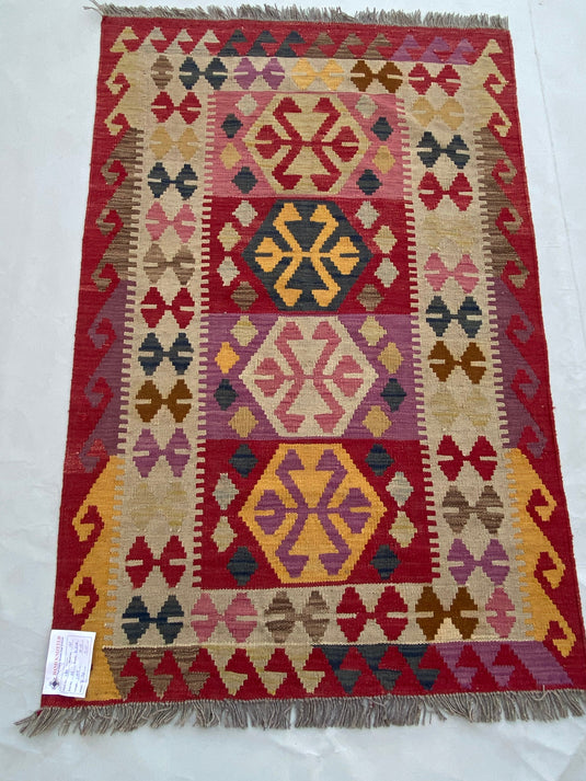 3 x 5 hand-woven kilim wool rug, top view
