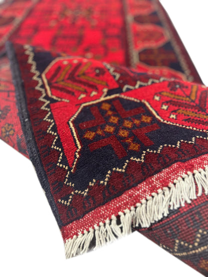 Afghan wool runner, end-finish and fringe close-up