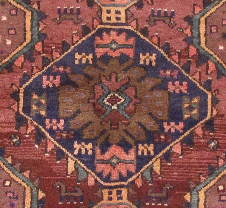 4.3 x 6.4 hand-knotted hamadan-style wool rug, pile detail showing wool texture