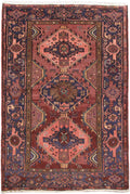 4.3 x 6.4 hand-knotted hamadan-style wool rug, top view