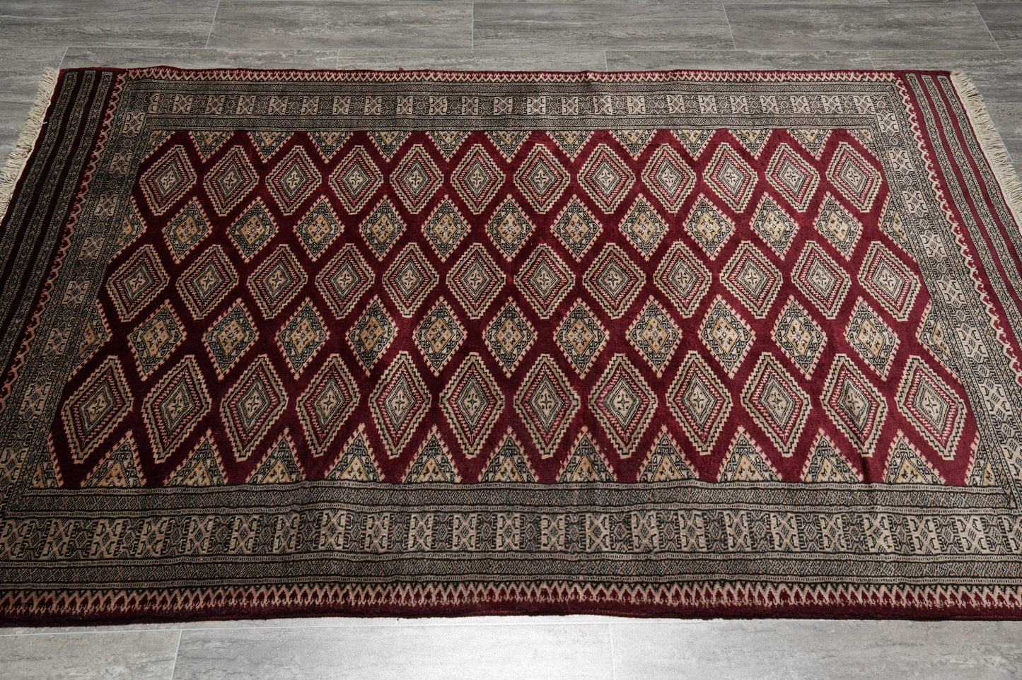 4.3 x 6.5 hand-knotted jaldar bokhara wool rug, pile detail showing wool texture