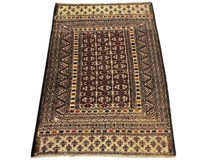 4.4 x 6 hand-knotted baluch tribal wool rug, detail of pattern
