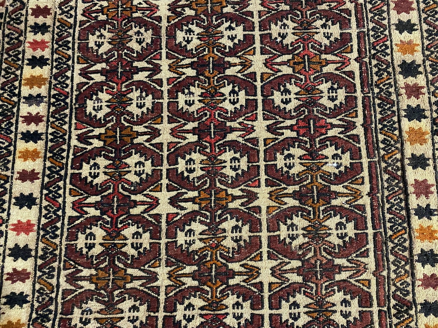 4.4 x 6 hand-knotted baluch tribal wool rug, pile detail showing wool texture