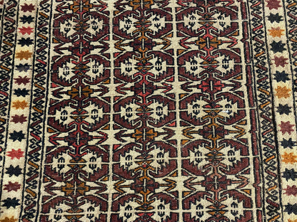4.4 x 6 hand-knotted baluch tribal wool rug, pile detail showing wool texture