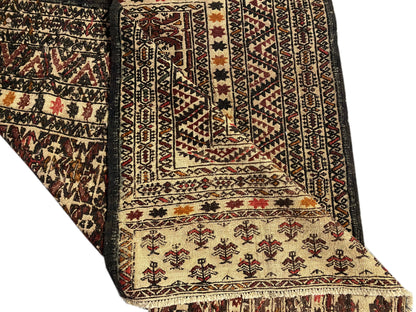 4.4 x 6 hand-knotted baluch tribal wool rug, alternate angle 1