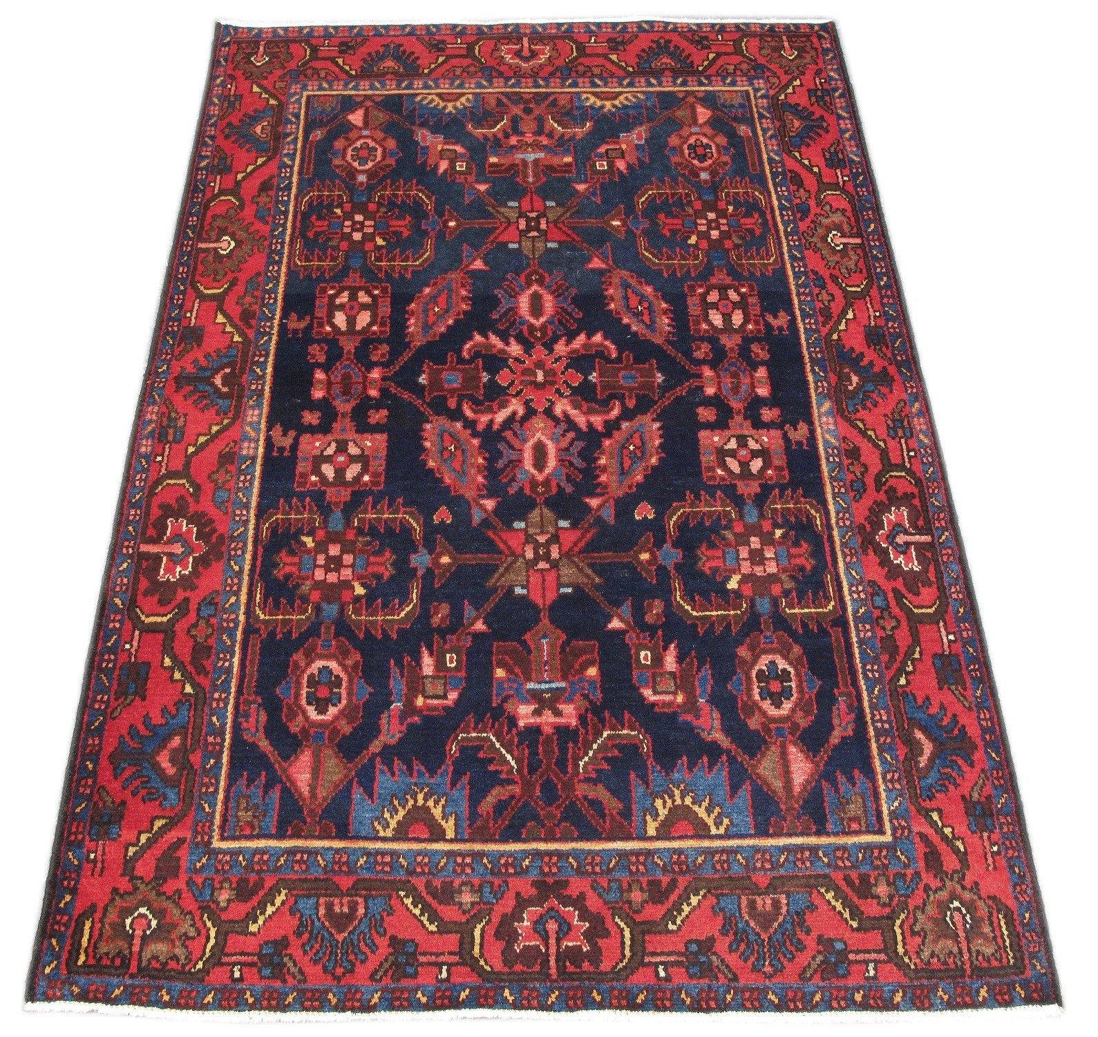 4.6 x 6.9 hand-knotted hamadan-style wool rug, detail of pattern