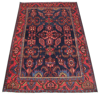 4.6 x 6.9 hand-knotted hamadan-style wool rug, detail of pattern