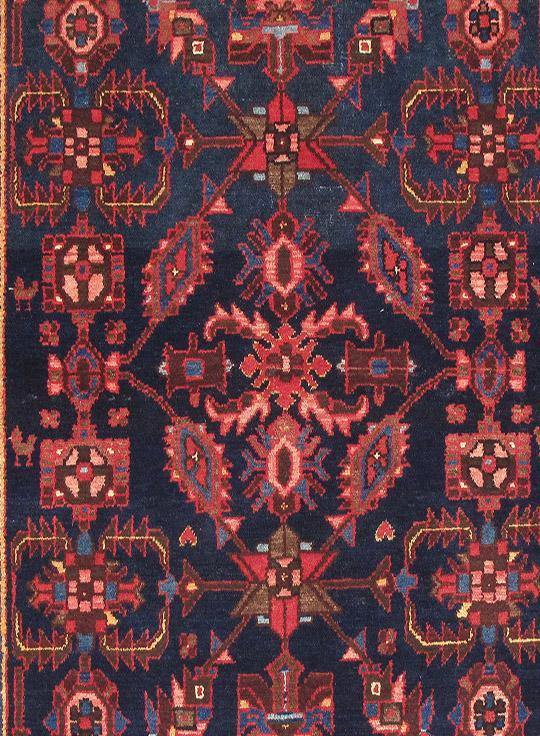 4.6 x 6.9 hand-knotted hamadan-style wool rug, pile detail showing wool texture