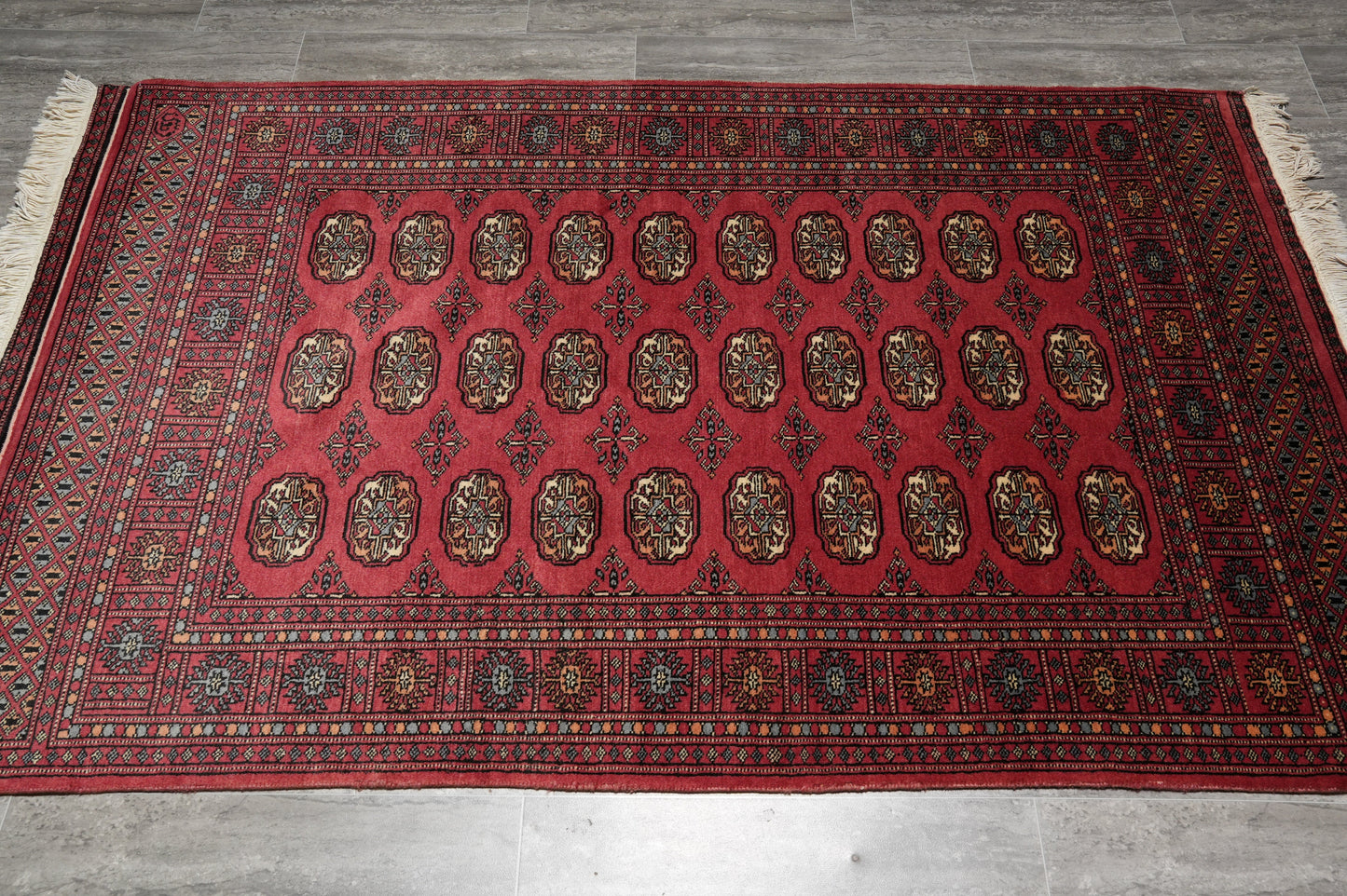 4 x 6.6 hand-knotted bokhara wool rug, pile detail showing wool texture