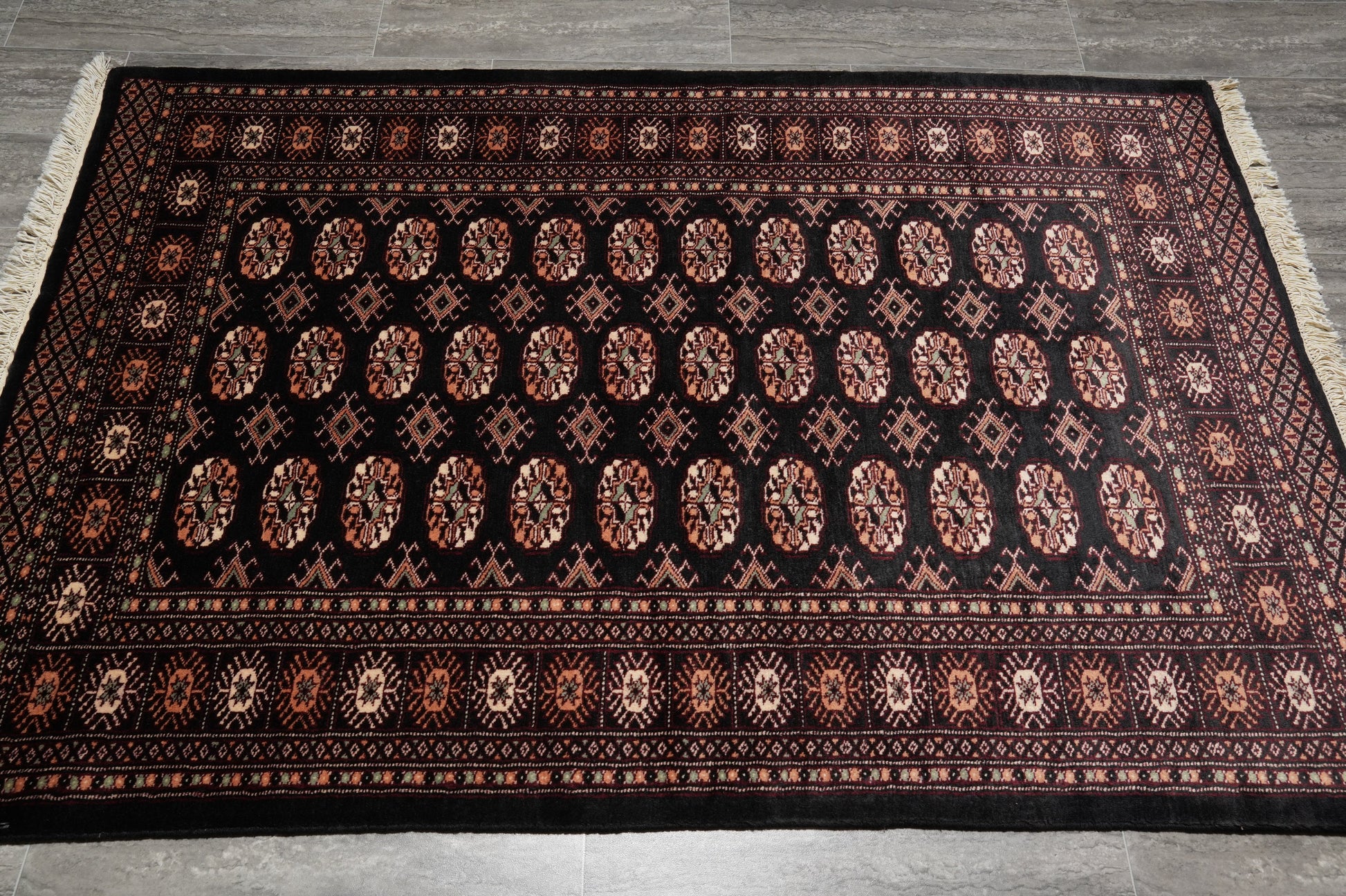 4 x 6 hand-knotted bokhara wool rug, pile detail showing wool texture