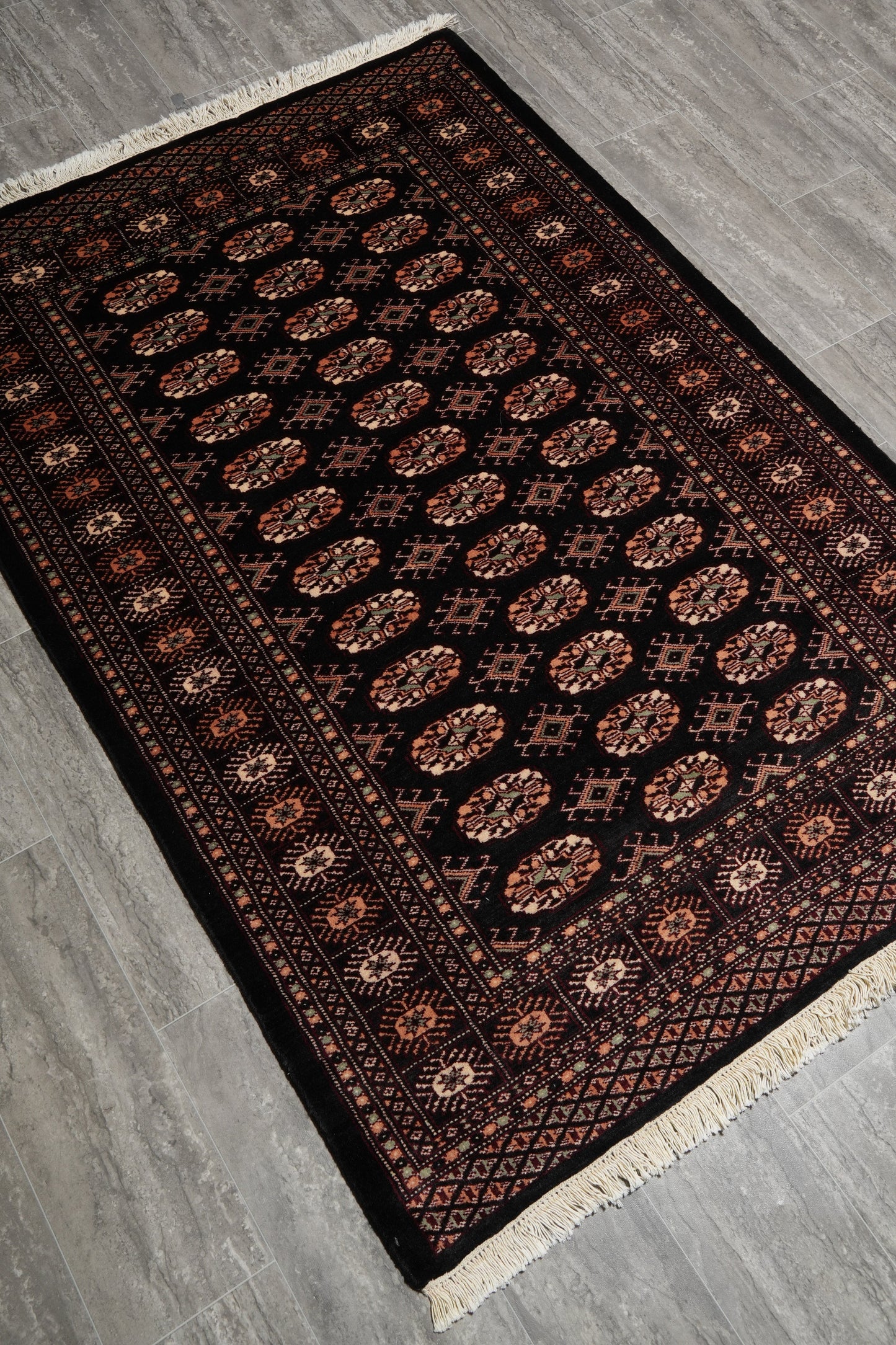 4 x 6 hand-knotted bokhara wool rug, full layout view