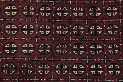 Turkman Bokhara burgundy rug, alternate medallion detail