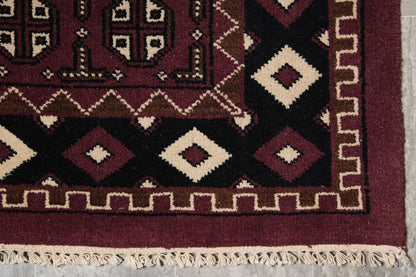 Turkman Bokhara burgundy rug, pile texture showing Turkmen knot density
