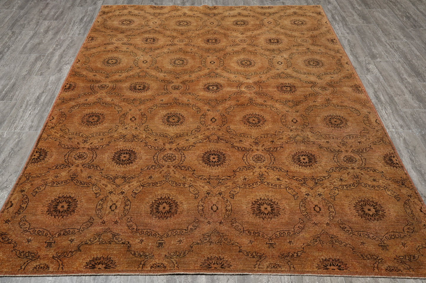 Transitional Chobi rug, border pattern close-up
