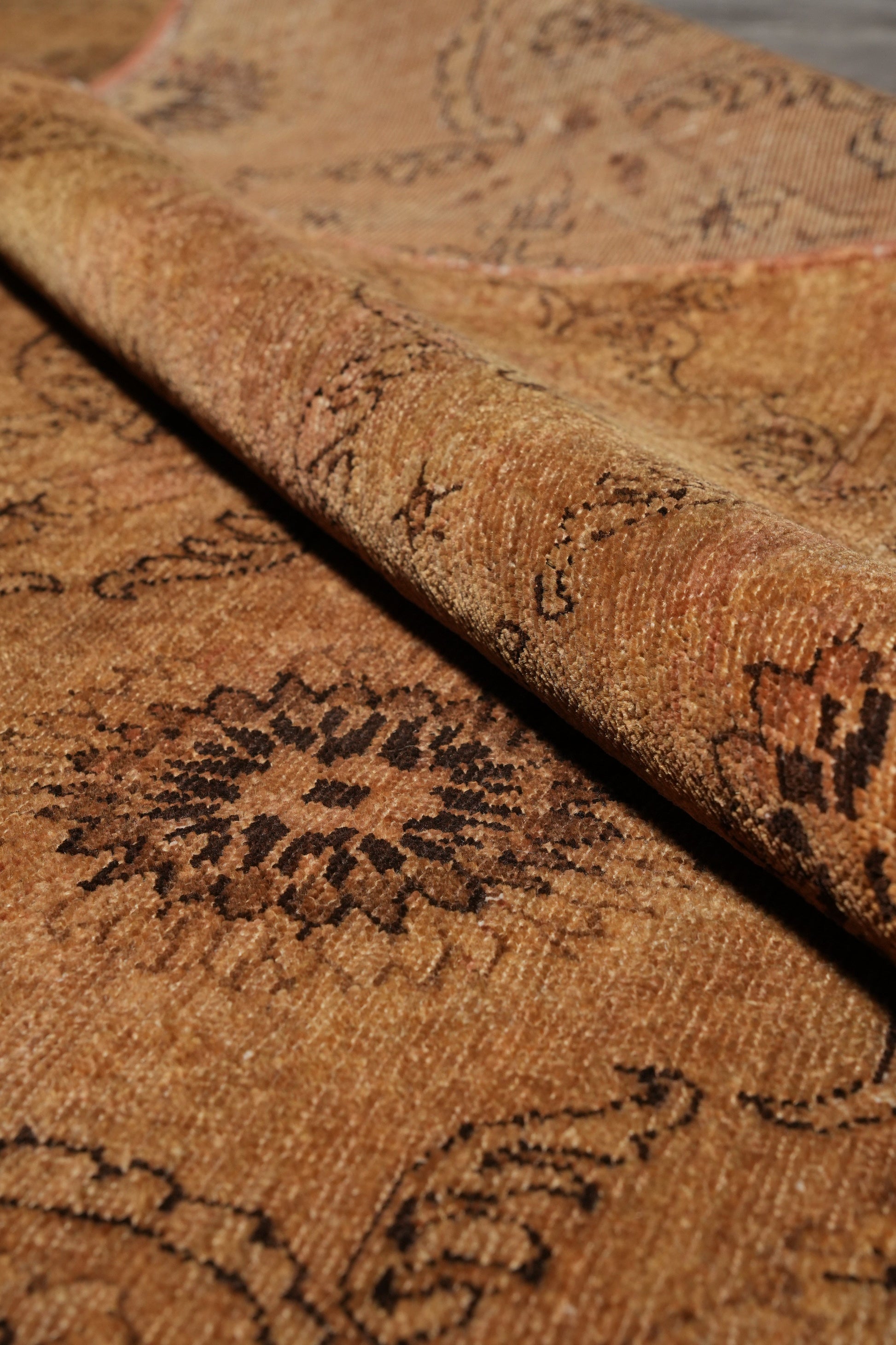Transitional Chobi rug, third motif detail