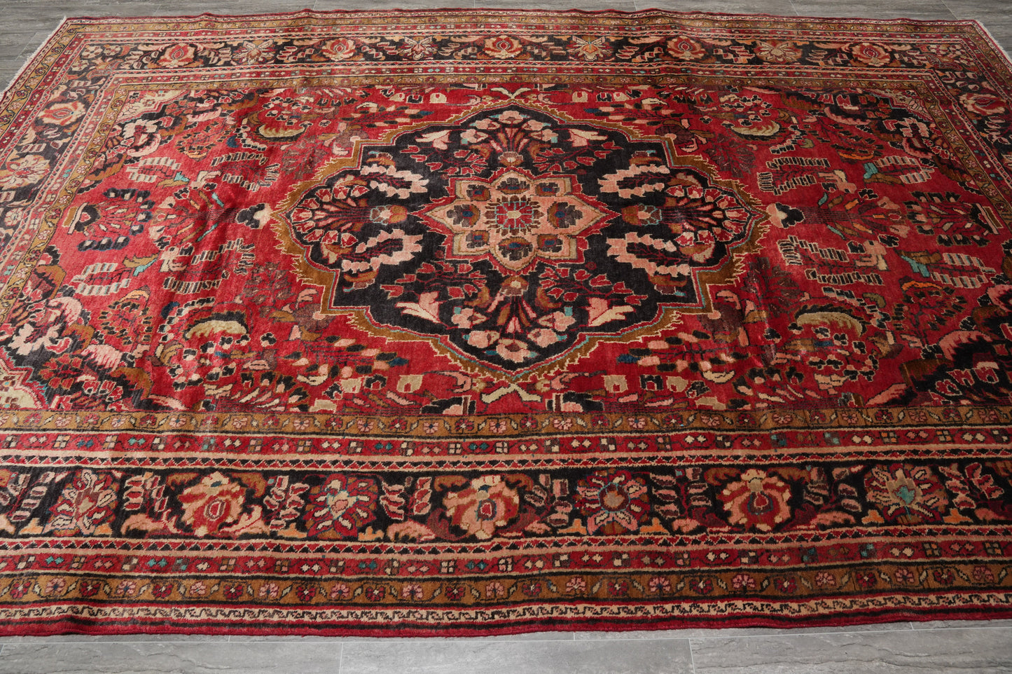 Semi-antique traditional floral rug, all-over floral pattern detail