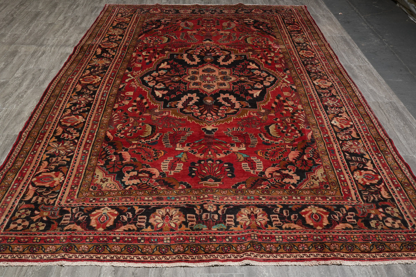 Semi-antique traditional floral rug, border pattern in ivory and soft green